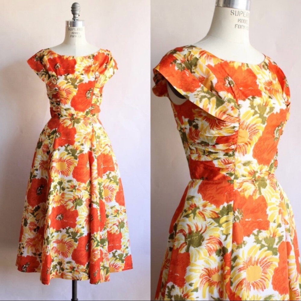 Vintage 1950’s Poppy & Wildflower Print Flare Dress
